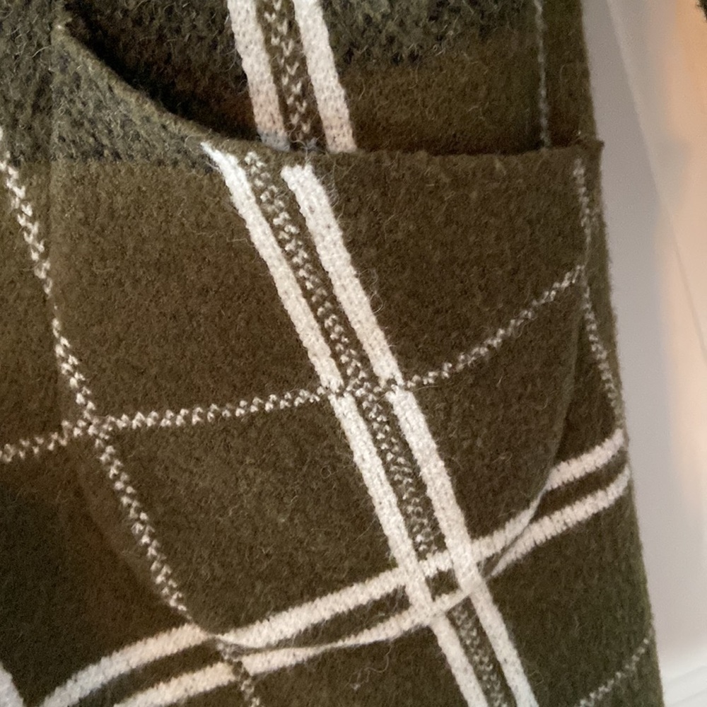 Sweater By Evolution - image 2